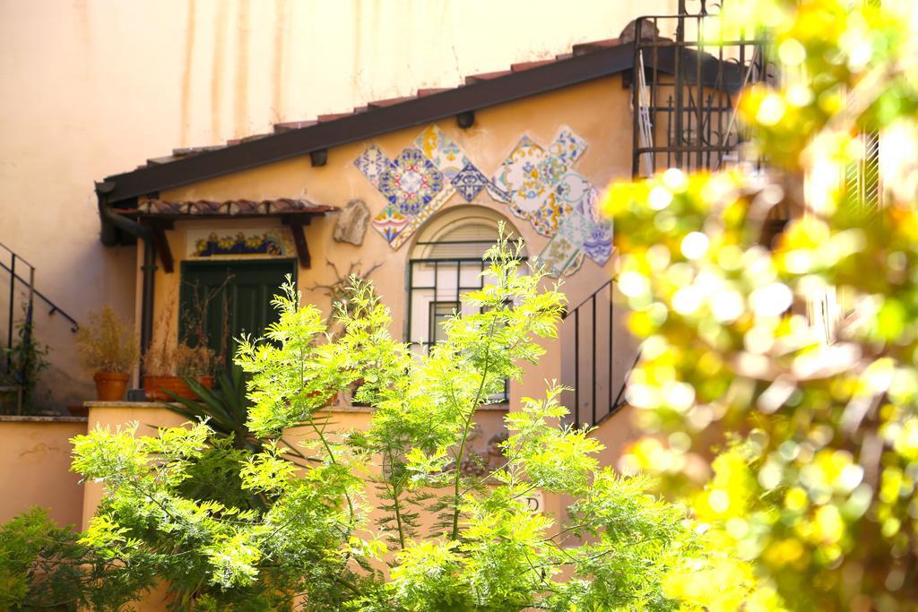Campo De Fiori - Loft In Originario Anfiteatro Romano Eksteriør billede